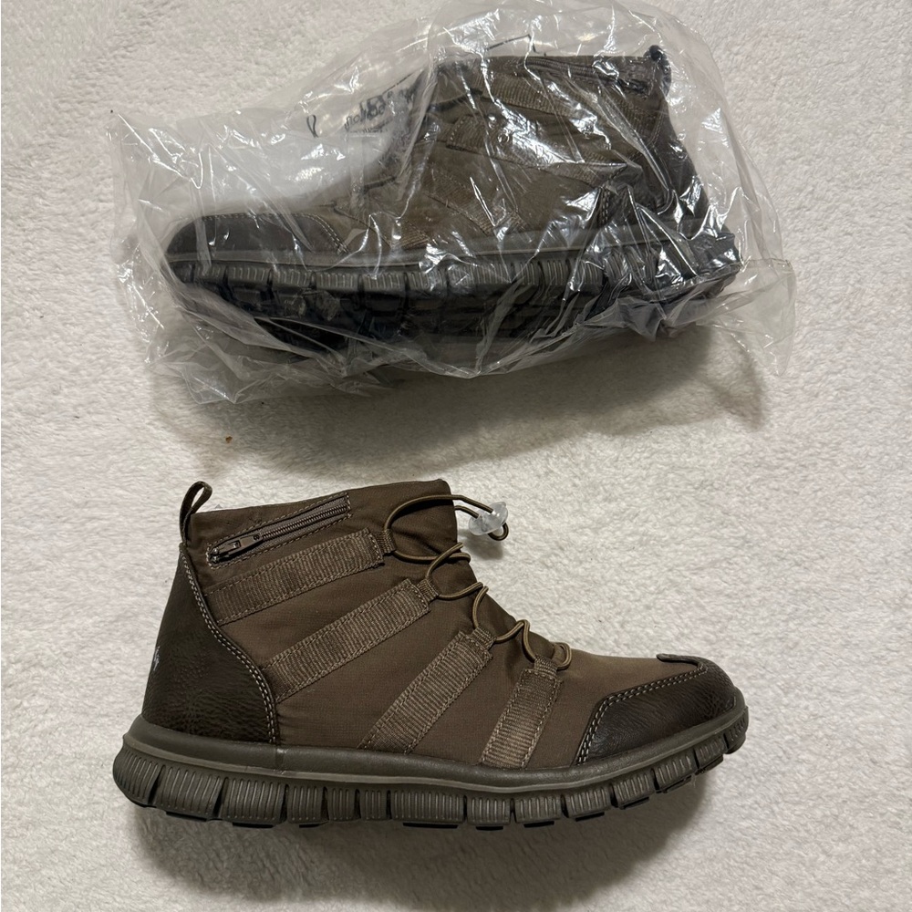 New Tony Little Cheeks Women's Fit Body Sneaker Boot with Energy Pad Size 10